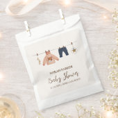 Minimal Boho Boy Winter Clothesline Babydusche Geschenktütchen (Ausgeschnitten)