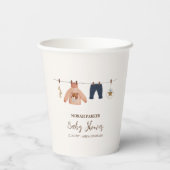 Minimal Boho Boy Winter Clothesline Babydusche Pappbecher (Rückseite)