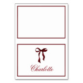Minimal Burgundy Bow Place Card Tischnummer (Vorderseite)