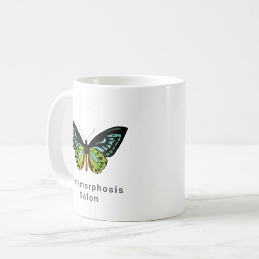 Minimal Butterfly Logo Eleganter Schönheitssalon Kaffeetasse (Vorderseite Links)