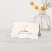 Minimal Champagne Pearl Bow Wedding Escort Platzkarte (Rückseite)