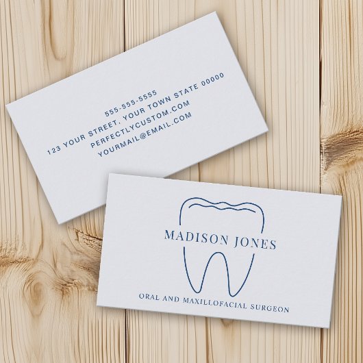 Minimal Classy Blue Dentist Logo Modern Visitenkarte