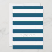 Minimal Crawfish Boil Couple's Shower Ocean Stripe Einladung (Rückseite)