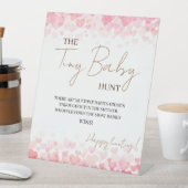 Minimal das winzige Baby Hunt Baby Shower Spiel ru Sockelschild (In Situ)
