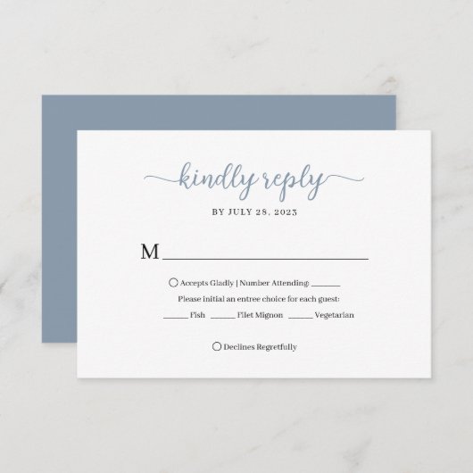 Minimal Dusty Blue Floral Monogram Wedding RSVP Karte (Vorne/Hinten)