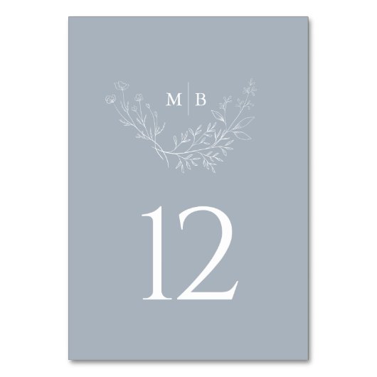 Minimal Dusty Blue Formal Monogram Wedding Tischnummer (Rückseite)