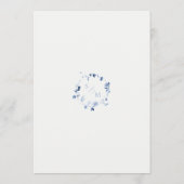 Minimal Dusty Blue Monogram Wreath Wedding  Einladung (Rückseite)