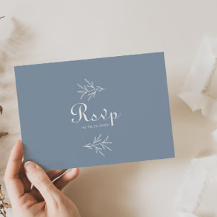 Minimal Dusty Blue Wedding Menü Antwort Postkarte