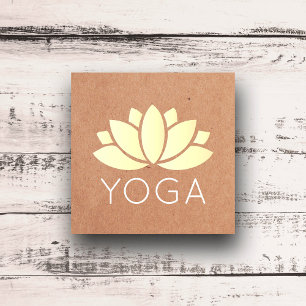 Minimal Elegant Lotus Icon Printed Kraft Yoga Quadratische Visitenkarte