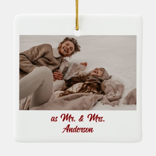 Minimal Elegant Newlyweds First Christmas 2 Foto Keramikornament (Rückseite)