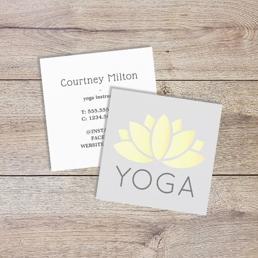 Minimal Elegant Yellow Lotus Icon Gray Yoga Quadratische Visitenkarte