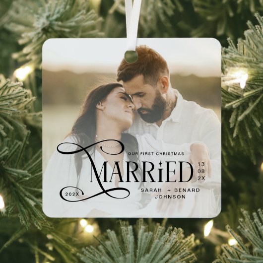Minimal First Christmas Married Couples Photo Ornament Aus Metall (InSitu)