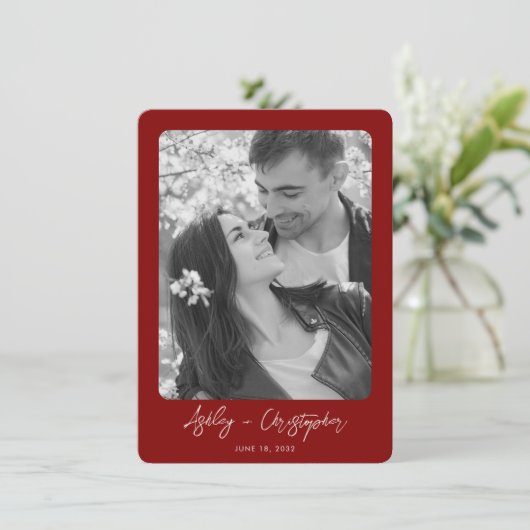 Minimal florale Botanische Ruby Red Foto Hochzeit Save The Date (Stehend Vorderseite)