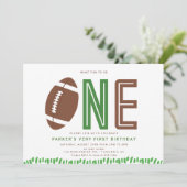 Minimal Football First BIrthday Party Sports Einladung (Stehend Vorderseite)