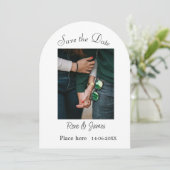 Minimal Foto Schwarz klassisch elegant gerettet Einladung (Stehend Vorderseite)