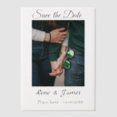 Minimal Foto Schwarz klassisch elegant gerettet Pergament Einladungen (Vorderseite)