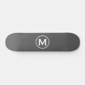 Minimal-Grau-Monogramm Skateboard (Horizontal)