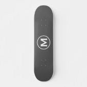 Minimal-Grau-Monogramm Skateboard (Vorne)