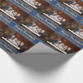 Minimal Happy Hanukkah Family Foto Geschenkpapier (Ecke)