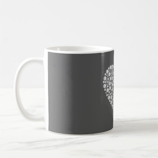 Minimal Heart Circles – White Gradient on Dark  Kaffeetasse (Links)