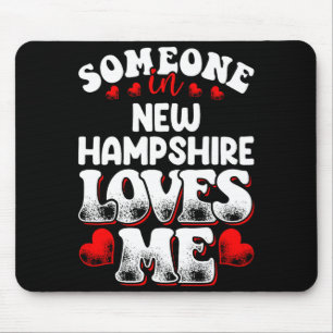 Minimal Jemand aus New Hampshire liebt mich t Mousepad