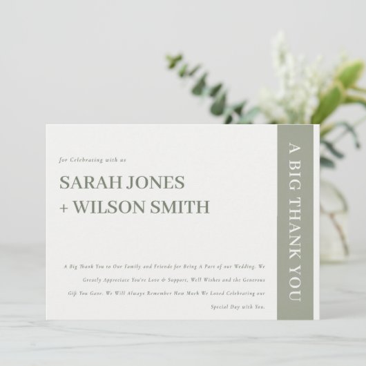 Minimal kühne moderne graue Typografie Hochzeit Dankeskarte (Stehend Vorderseite)