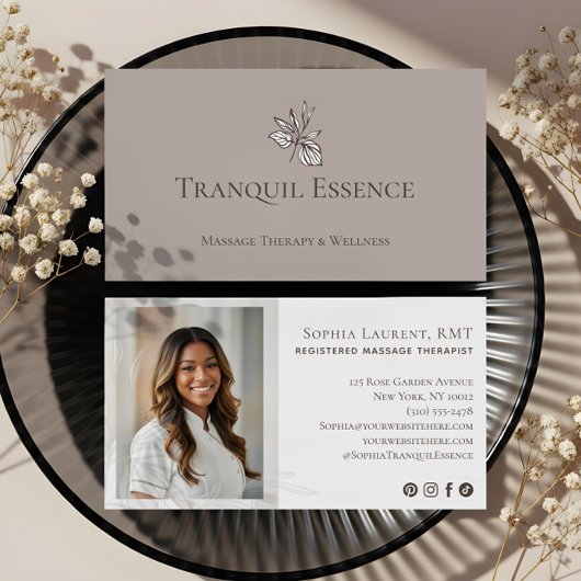 Minimal Leaf Registered Massage Therapist Photo  Visitenkarte