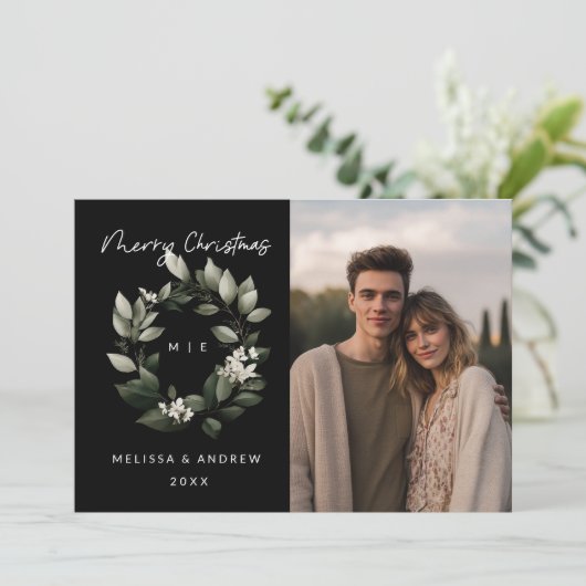 Minimal Merry Christmas Green Wreath Ankündigung (Stehend Vorderseite)