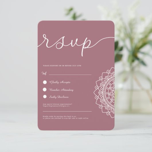 Minimal Modern Chick Dusty Rose Mandala QR UAWG Einladung (Stehend Vorderseite)