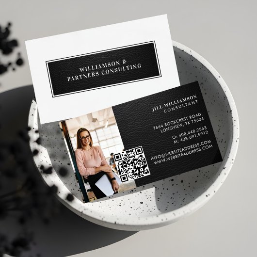 Minimal Modern Elegant Black Leather Photo QR Code Visitenkarte