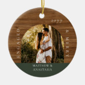 Minimal Modern Engaged & Merry 2 Photo Engagement Keramik Ornament (Vorne)