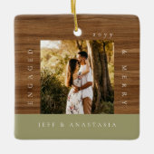 Minimal Modern Engaged & Merry 2 Photo Engagement Keramikornament (Vorderseite)