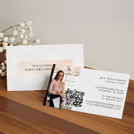 Minimal Modern Simple Professional Photo QR Code Visitenkarte