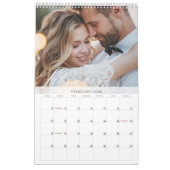 Minimal moderne Couple Wedding-Fotos halten Kalender (Feb 2026)