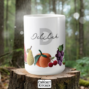 Minimal moderne Crochet Fruit Collage Monogram Kaffeetasse