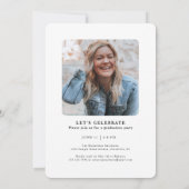 Minimal Moderne Schwarz-weiße Foto Graduierungspar Einladung (Rückseite)