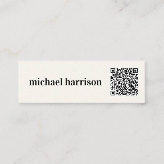 Minimal moderne Typografie QR Code Cream Mini Visitenkarte (Vorderseite)