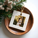 Minimal Moderne Verlobt & Merry 2 Foto Verlobung Keramikornament<br><div class="desc">Minimal und modern schlicht Foto bewahren Foto-Ornament, um Ihre ersten Weihnachten verlobt zu gedenken. Das Design zeichnet sich durch ein schlichtes minimales Design mit einem quadratischen Foto-Design aus, um Ihr spezielles Verlobung-Foto anzuzeigen. "Verlobt & Merry", Jahr- und Paarname in einem schlichten, modernen Design rund um das Foto. Zwei Foto mit...</div>