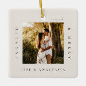 Minimal Moderne Verlobt & Merry 2 Foto Verlobung Keramikornament (Vorderseite)