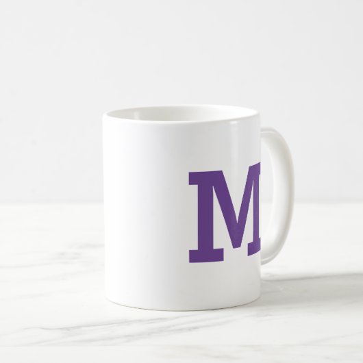 Minimal moderner klassischer Lila Anfangsbuchstabe Kaffeetasse (VorderseiteRechts)