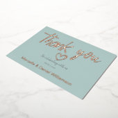 Minimal Modernes Herz und Skript Hochzeit Folieneinladung (Gedreht)