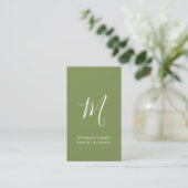 Minimal monogram Chic Sage Green Modernst Visitenkarte (Stehend Vorderseite)