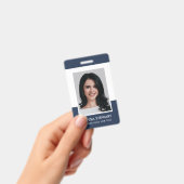 Minimal Navy Blue Modernes Foto Mitarbeiter Mitarb Ausweis (Handheld)