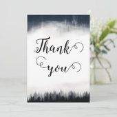 Minimal neblig Fichtenwald Naturhochzeit Dankeskarte (Stehend Vorderseite)