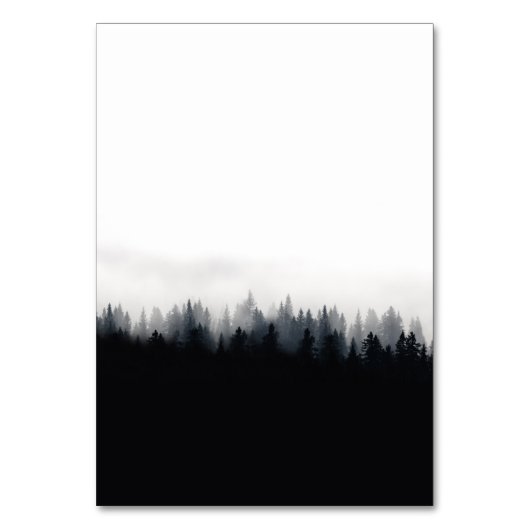 Minimal neblig Fichtenwald Naturhochzeit Tischnummer (Rückseite)