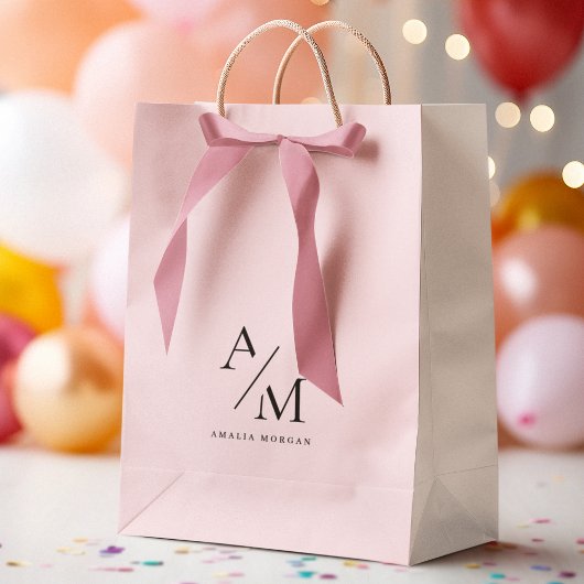 Minimal Pastel Pink Initial & Personalisiert Mittlere Geschenktüte