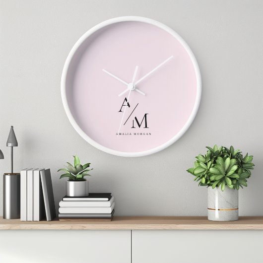 Minimal Pastel Pink Initial & Personalisiert Uhr