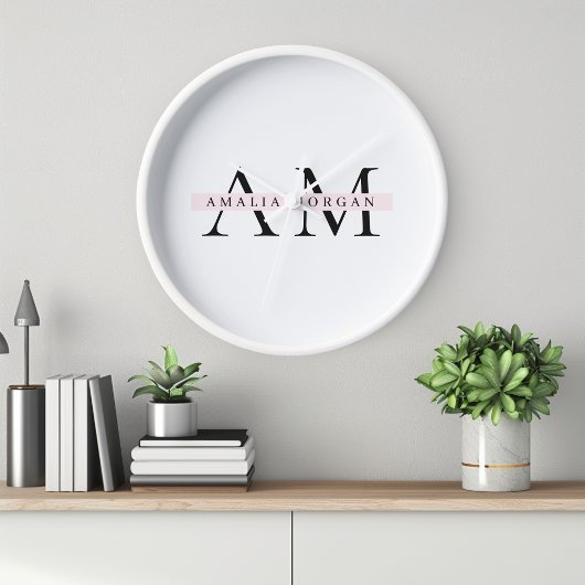 Minimal Pastel Pink Initial & Personalisiert Uhr