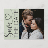 Minimal Sage Green Foto & Herz Save the Date Ankündigungspostkarte (Vorderseite)