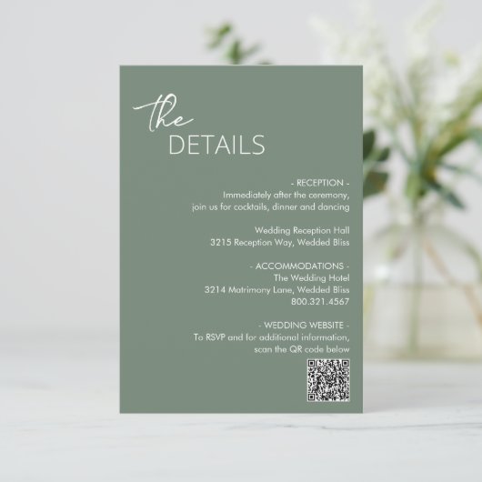 Minimal Sage Green QR Code Moderne Hochzeit Begleitkarte (Stehend Vorderseite)